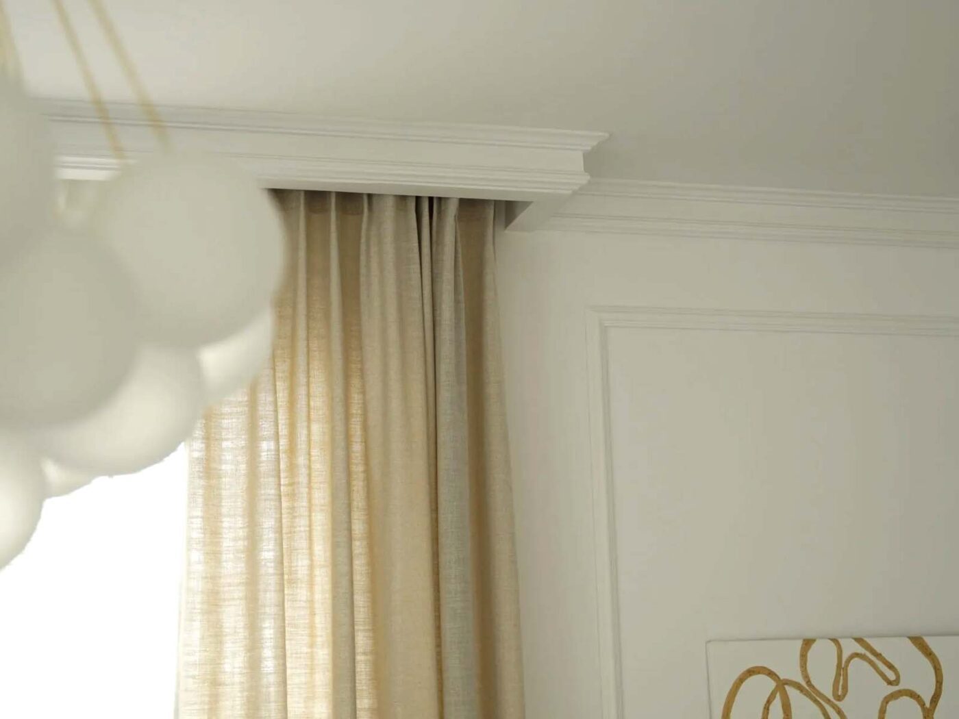 Maskownica karnisza Mardom Decor MD137 LightGuard LED we wnętrzu mieszkania