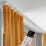 Karnisz elektryczny teleskopowy Creativa 250–450 cm Wi-Fi
